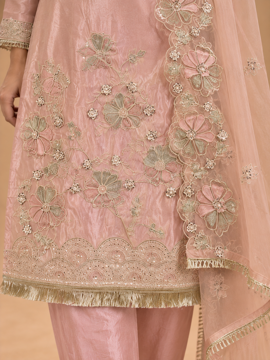 Gulabi Zari – Embroidered Suit Set