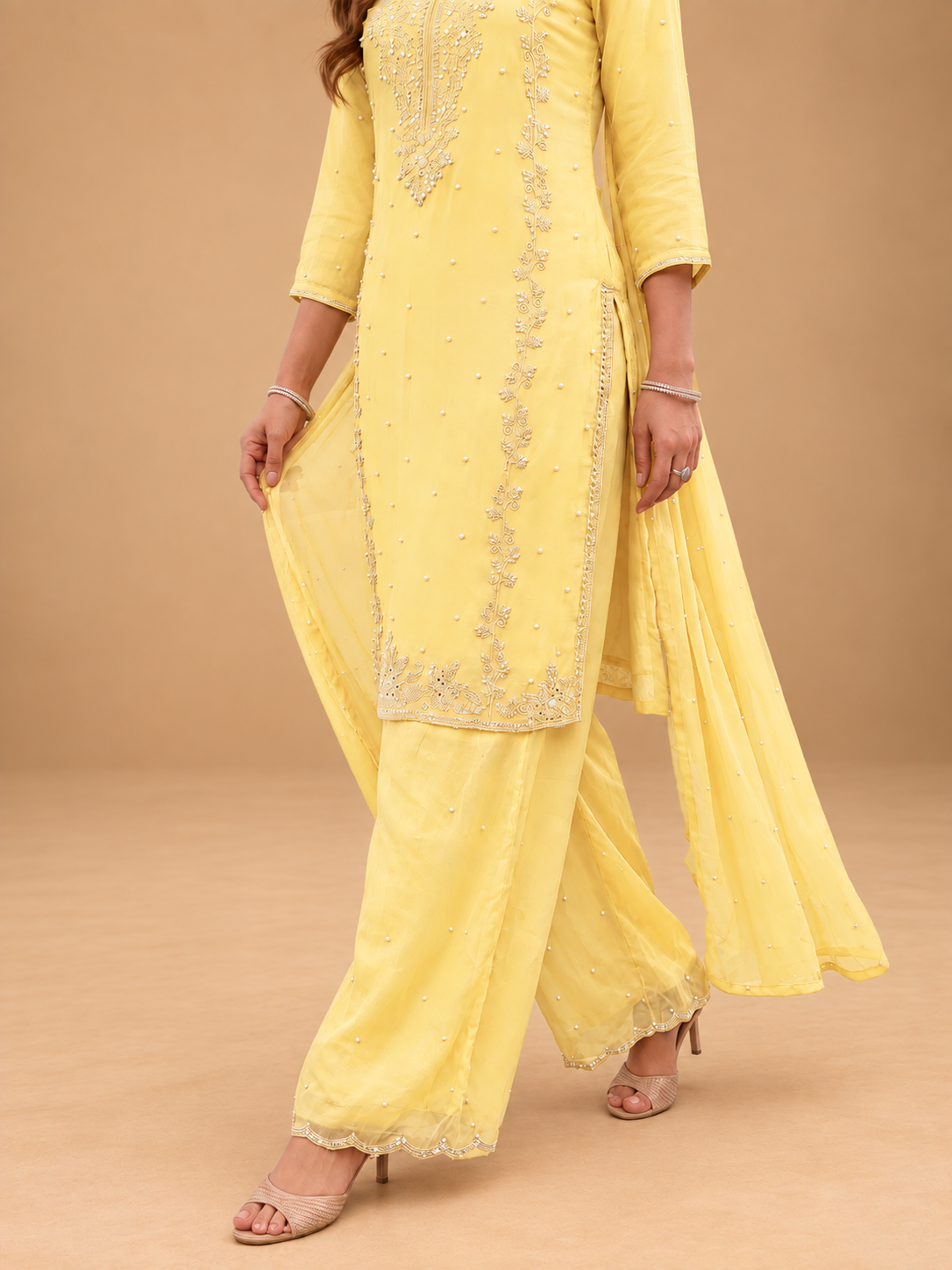 Kesari - Embroidered Suit Set